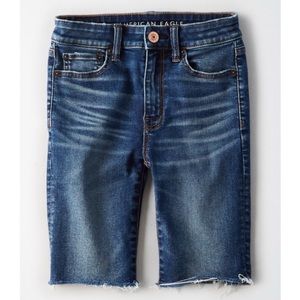 AE | HIGH-WAISTED DENIM SKINNY BERMUDA SHORTS